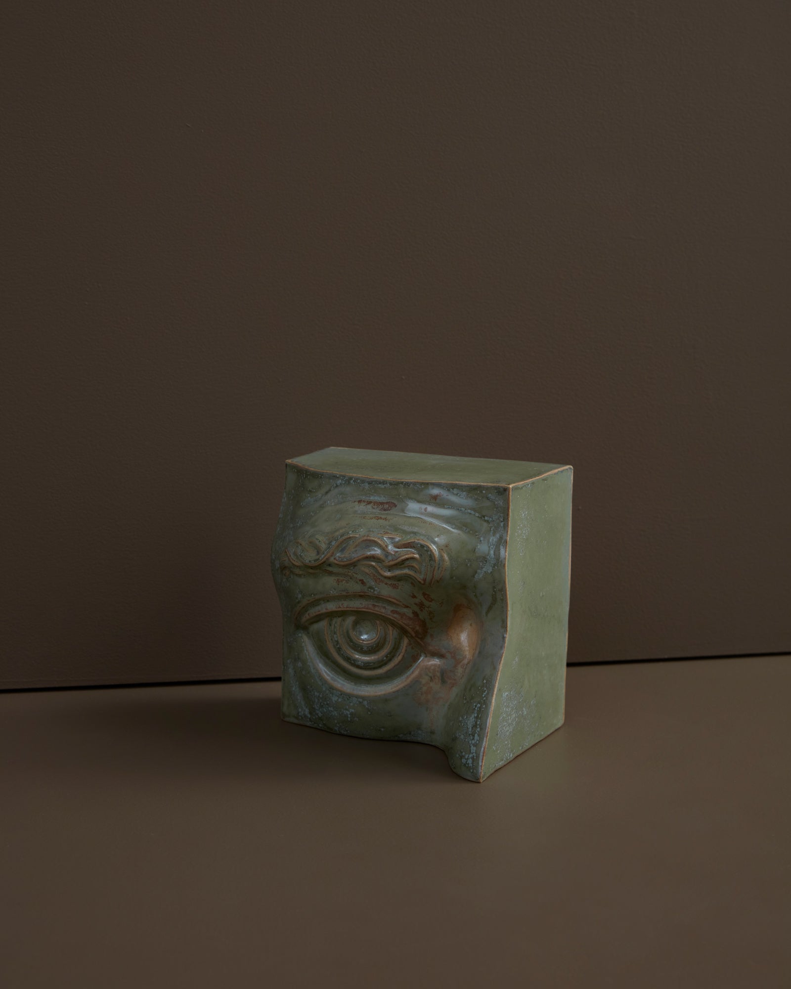 Bookend Eye | Right