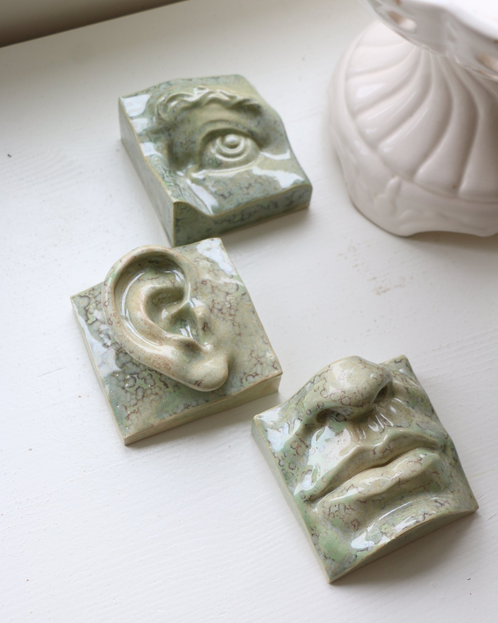 Mouth Defined | Keramisk Relief
