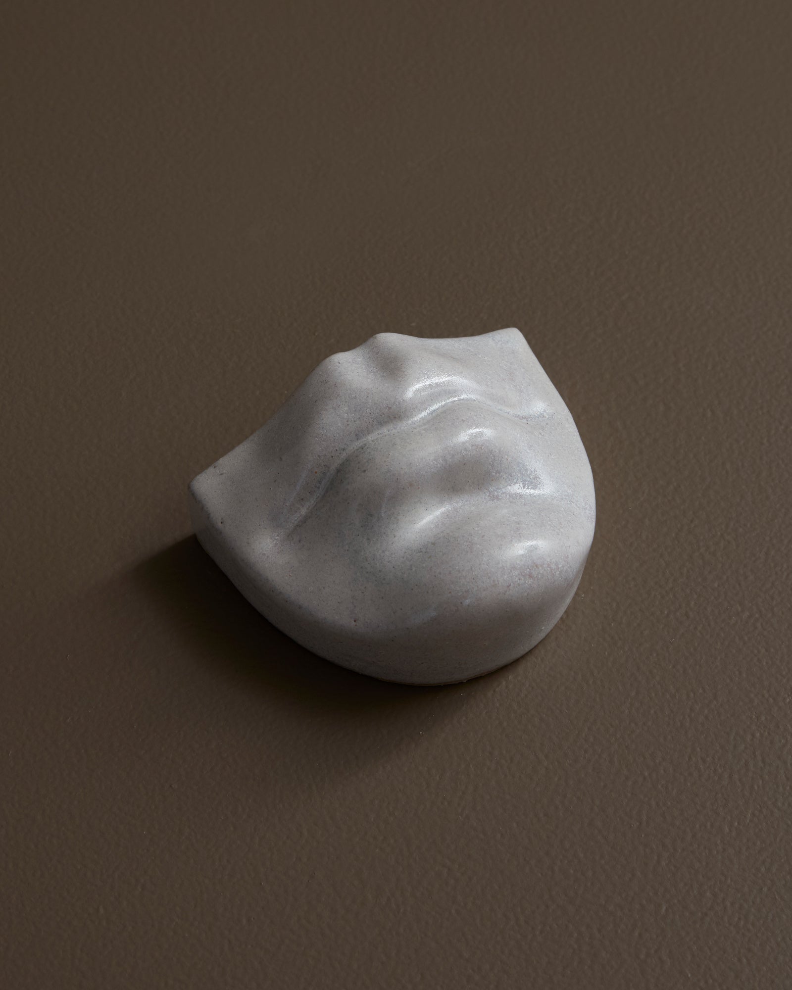 Mund Rund | Keramisk Relief