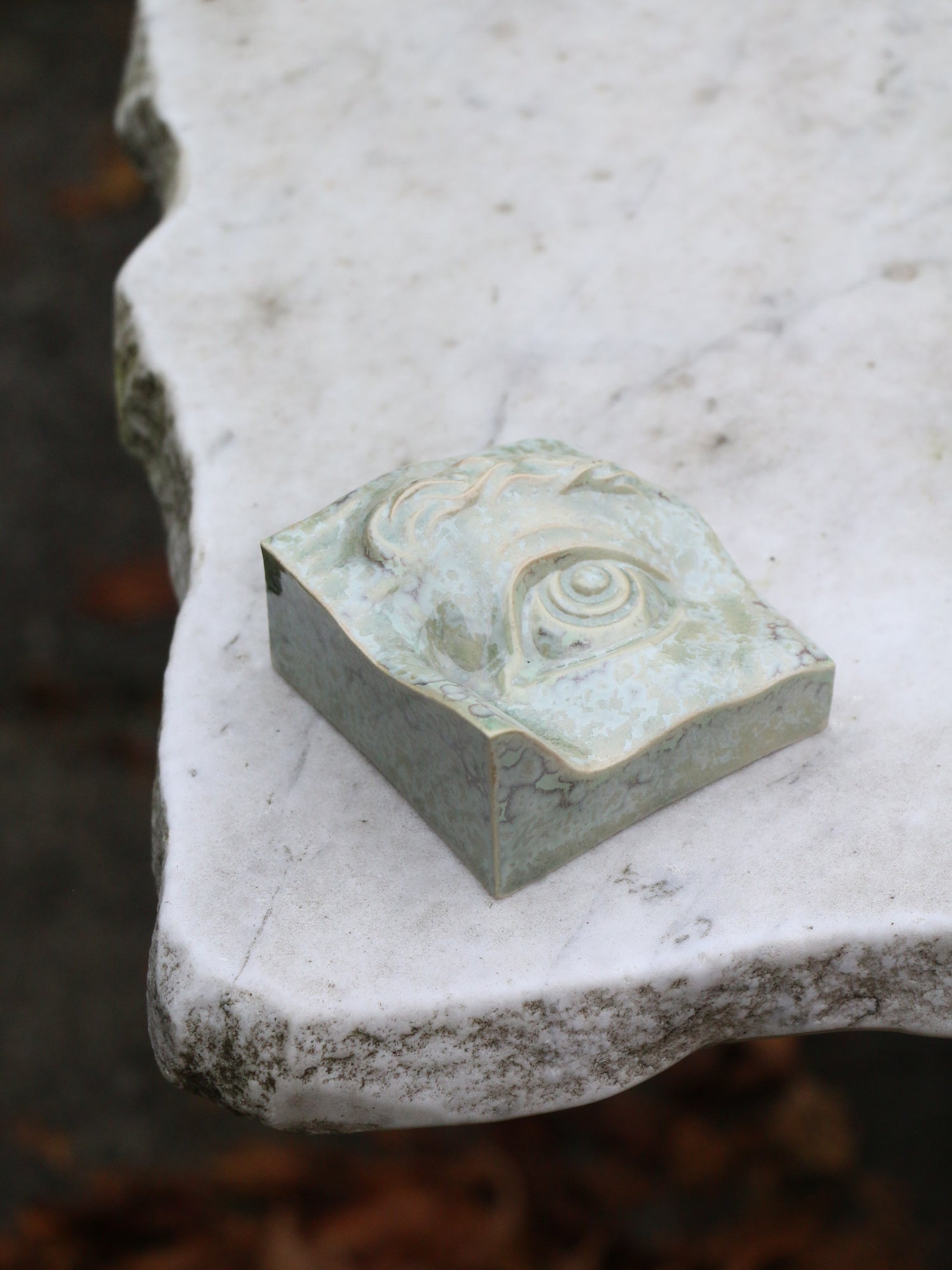 Eye Left | Keramisk Relief